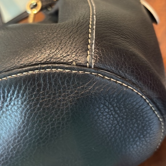 Fossil Thick black leather shoulder bag bucket bag Hobo bag excellent cond - Picture 15 of 17